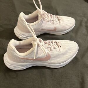 Nike athletic shoes! Brand new!
